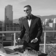 DJ Scott Jacobs -singer, guitarist, pianist, keyboardist - Girl on wax